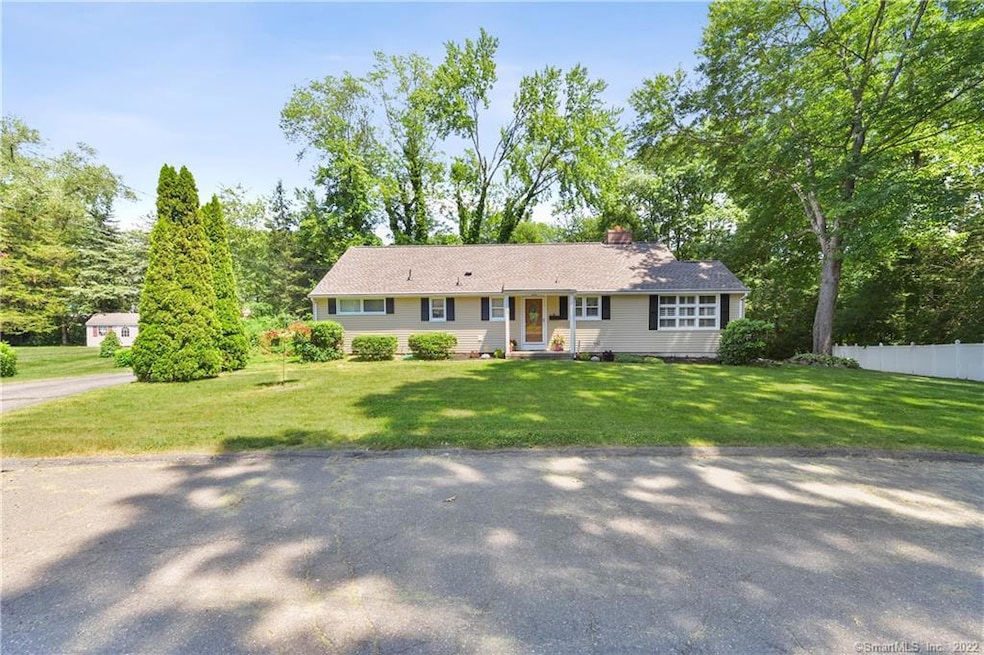 22 Westview Dr, Naugatuck, CT 06770 - photo 1