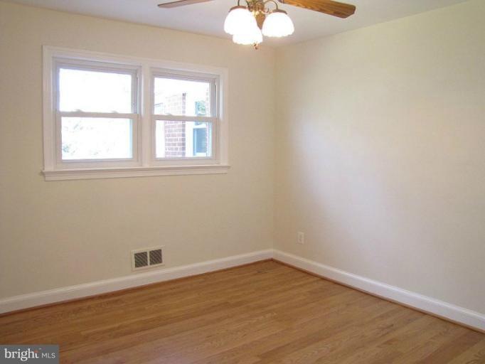 506 Randolph St, Falls Church, VA 22046 - photo 1