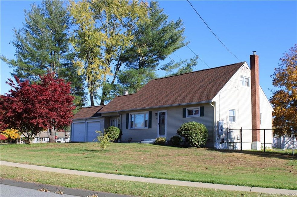 94 Brett Ln, Enfield, CT 06082 - photo 1