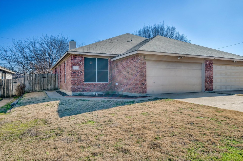 5336 Northridge Blvd, North Richland Hills, TX 76180 - photo 1