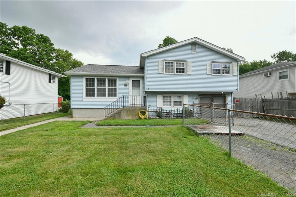 122 Townsend Ave, Waterbury, CT 06705 - photo 1