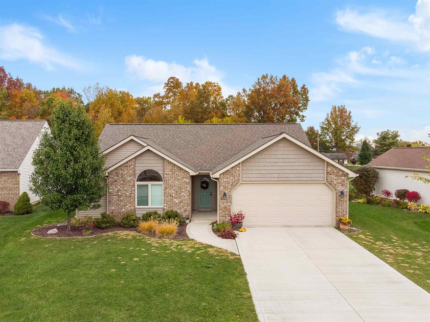 13503 Stowe Dr, Grabill, IN 46741 - photo 1