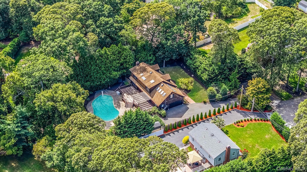 Sold $800,000 • Co-Listing Agent