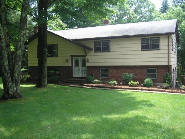 204 Beardsley Rd, Shelton, CT 06484 - photo 1