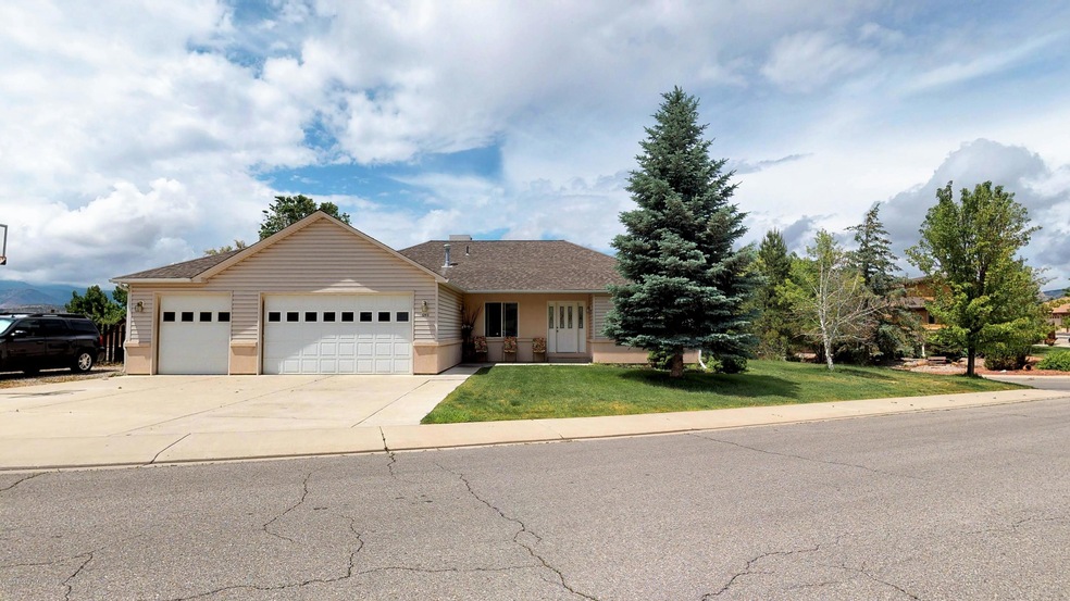 1293-Fir-Avenue-06202019_124225