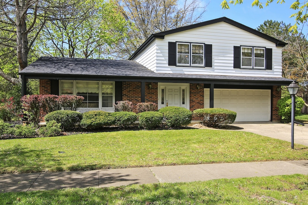 2426 Briarford Ln, Northbrook, IL 60062 - photo 1