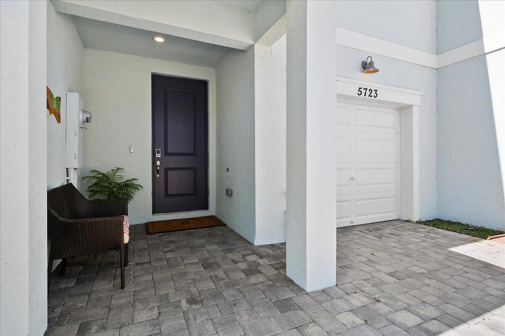 5723 SE Edgewater Cir, Stuart, FL 34997 - photo 1