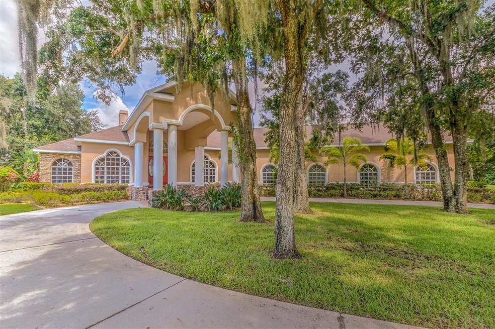 Magnificent Custom-built home on 5.84 acres!