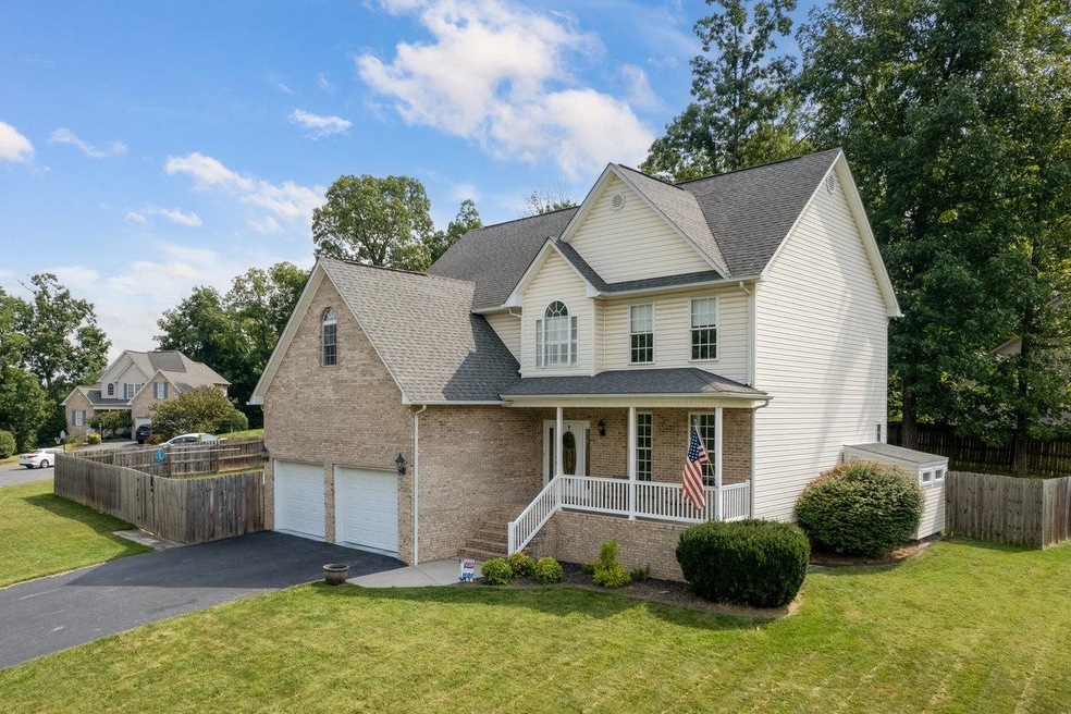 11 N Inglewood Place, Fishersville, VA 22939 - photo 1