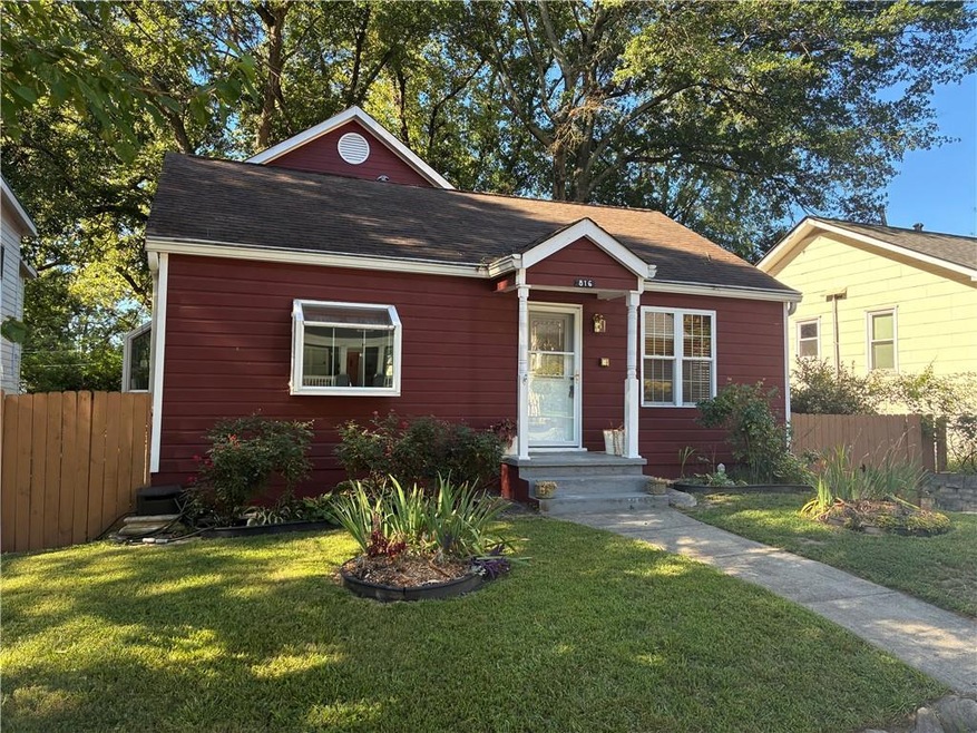 Under Contract $525,000