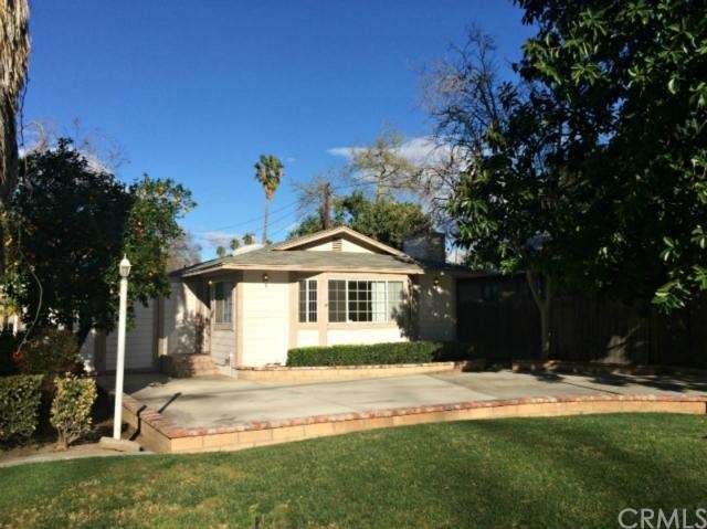 Great curb appeal!