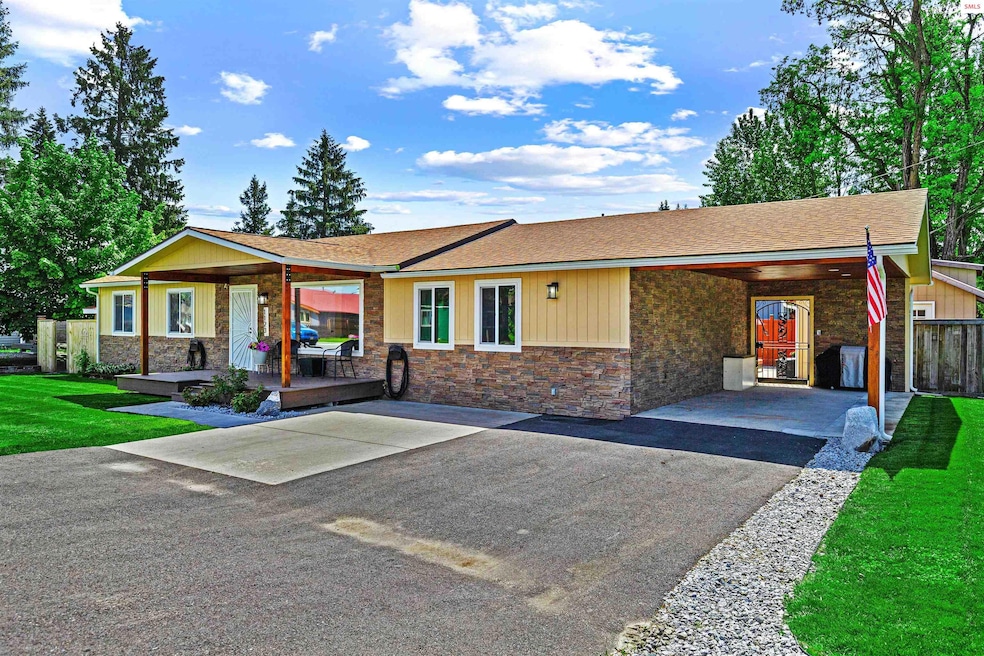 For Sale $625,000 • Co-Listing Agent