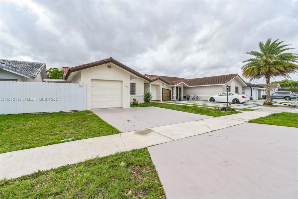 14984 SW 58th St, Miami, FL 33193 - photo 1