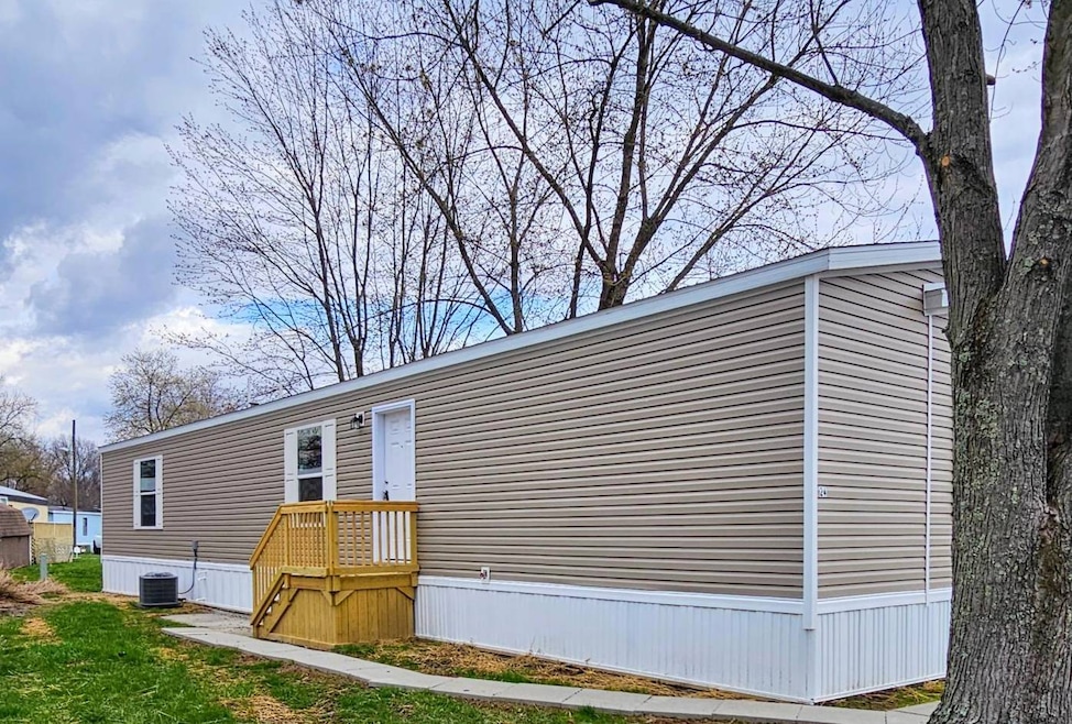 1480 Fay Rd unit 24, Loveland, OH 45140 - photo 1