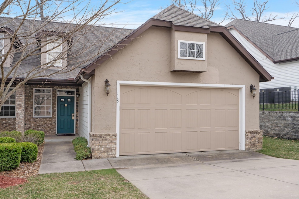 115 Residence Ln unit 4, Branson, MO 65616 - photo 1