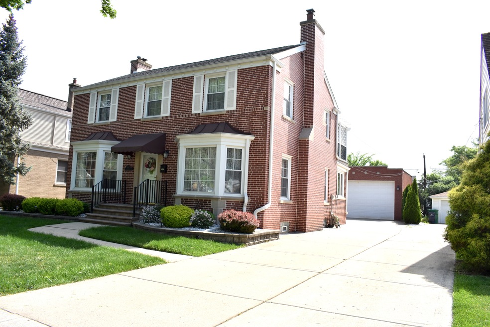 1907 Portsmouth Ave, Westchester, IL 60154 - photo 1