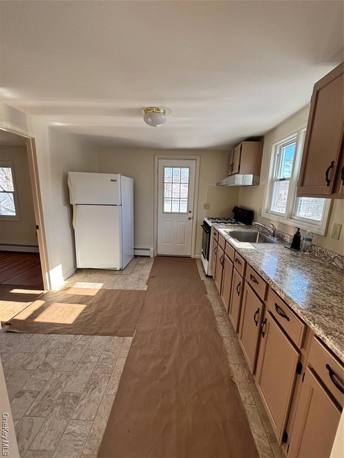 27 Prince St, Middletown, NY 10940 - photo 1