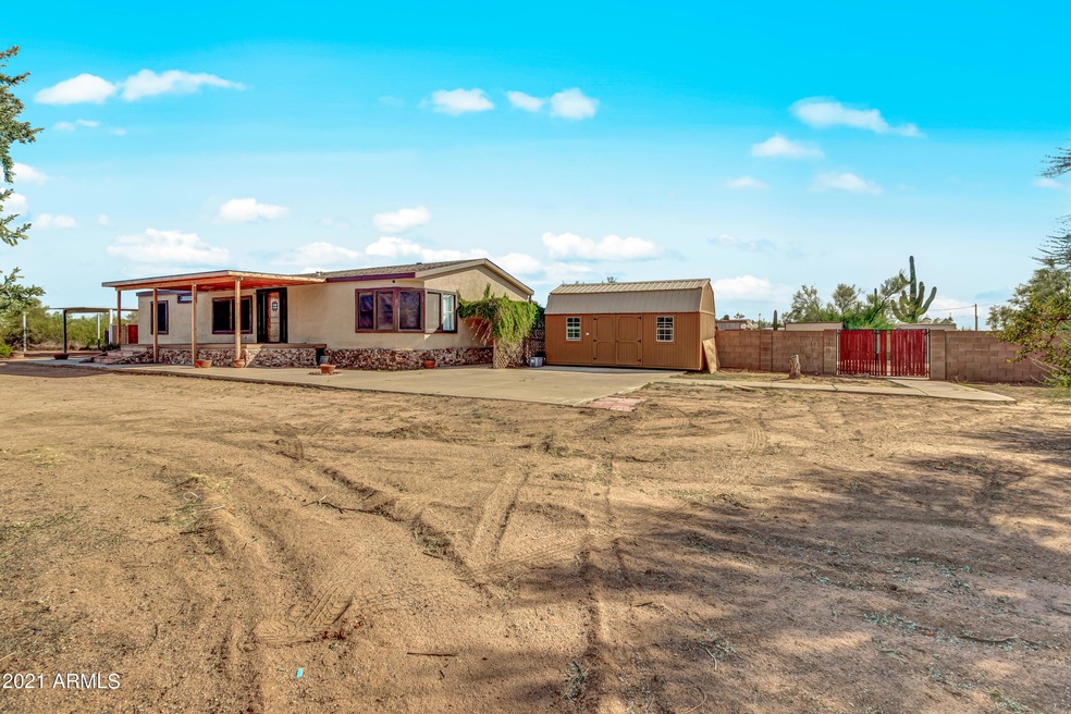 725 W Lost Dutchman-1