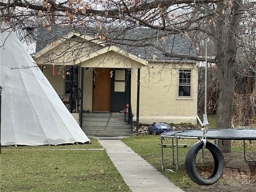 For Sale $215,000 • Co-Listing Agent