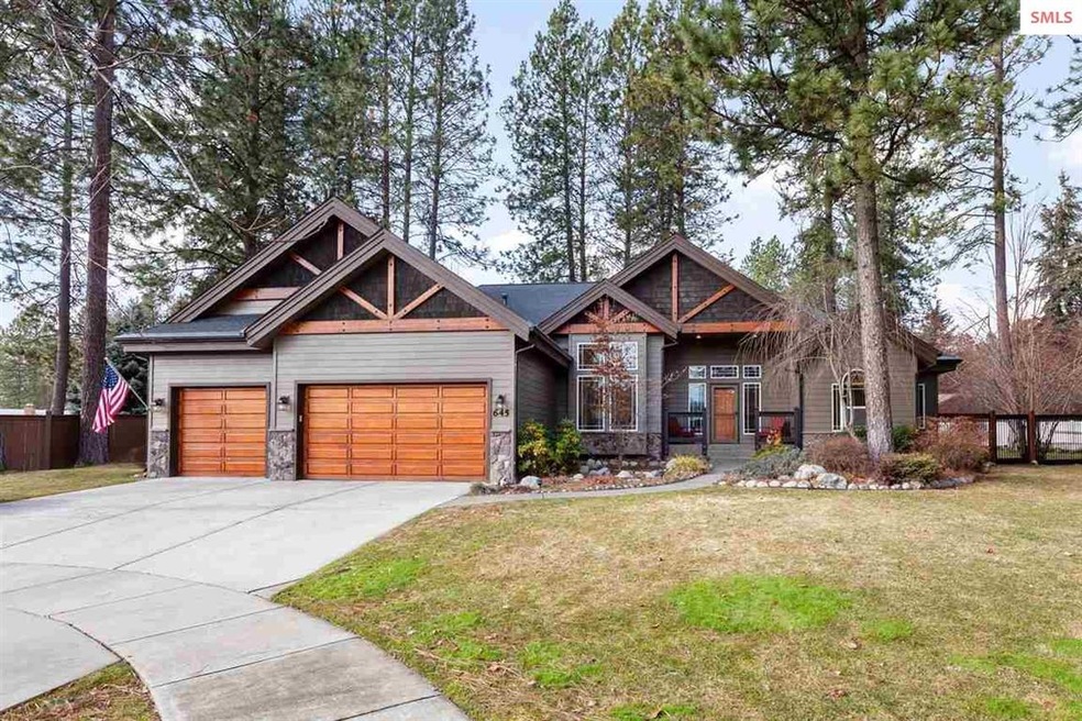 Professionally landscaped .61 acre parcel with amp