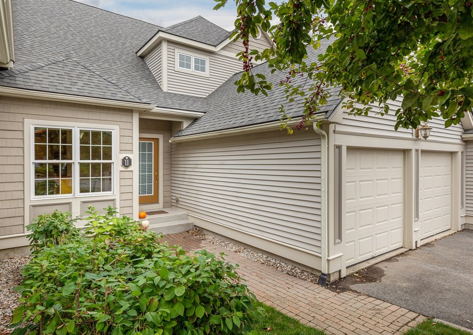 11 Admirals Ln unit 6, Southborough, MA 01772 - photo 1