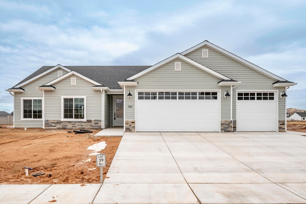 1161 E 4240 N