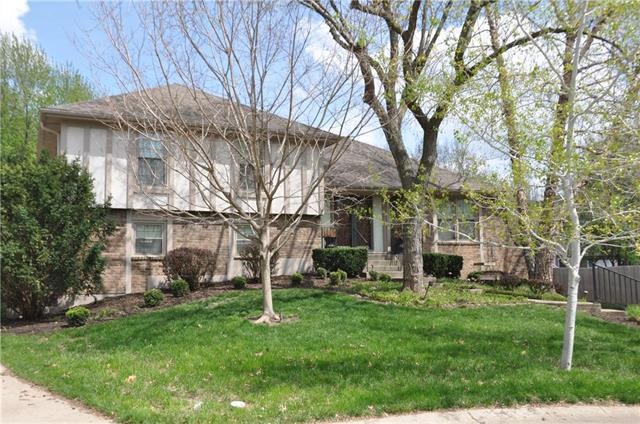 824 NW 18th St, Blue Springs, MO 64015 - photo 1