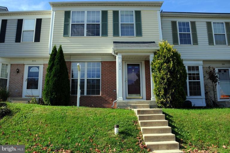 202 Edge Creek Ln, Odenton, MD 21113 - photo 1