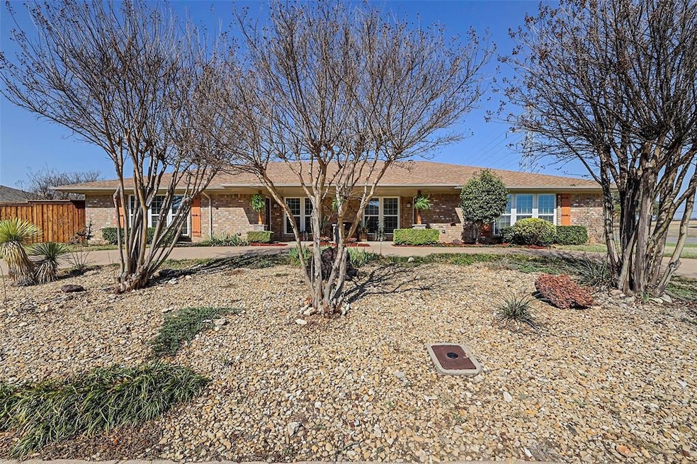 6400 Espana Dr, Fort Worth, TX 76133 - photo 1