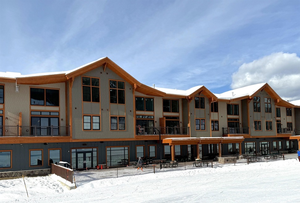 239 Skimobile Rd unit 307, Conway, NH 03860 - photo 1