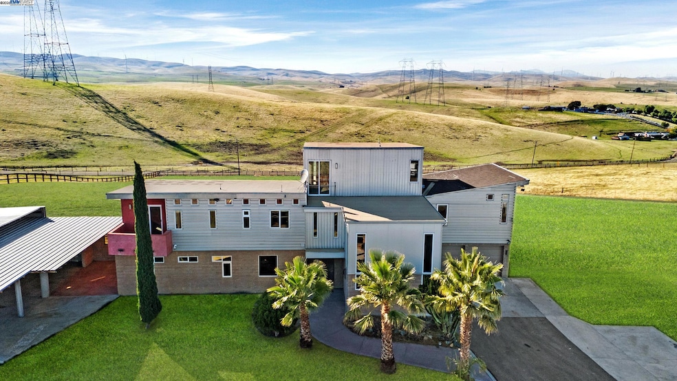 17011 N Midway Rd, Tracy, CA 95377 - photo 1