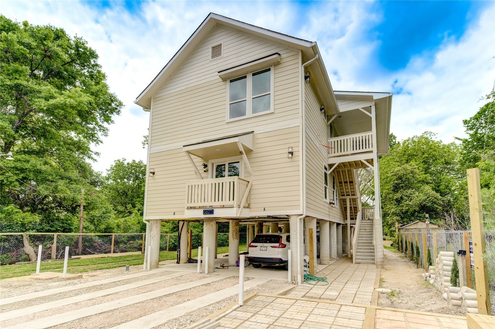 5621 Harvard St unit B, Houston, TX 77076 - photo 1