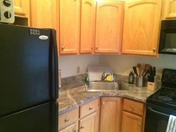 102 Endicott St, Boston, MA 02113 - photo 1