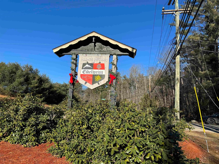 9 Huttwil Dr, Ossipee, NH 03849 - photo 1