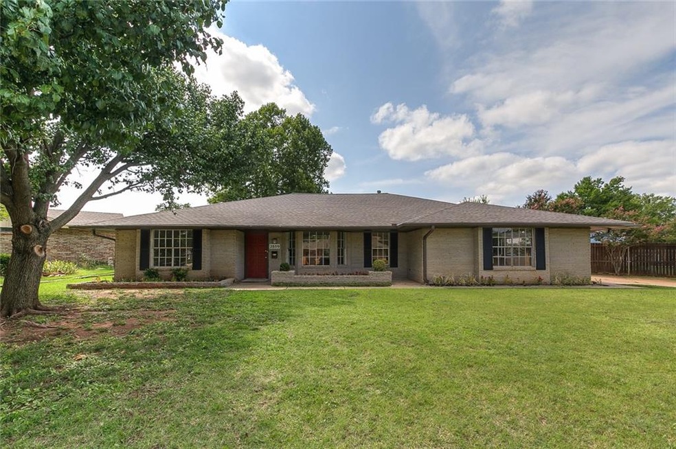 2809 NW 115th Place, Oklahoma City, OK 73120 - photo 1