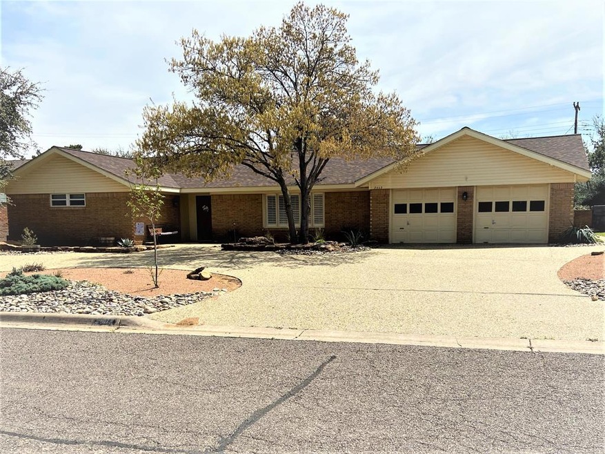 2803 Frontier Dr, Midland, TX 79705 - photo 1