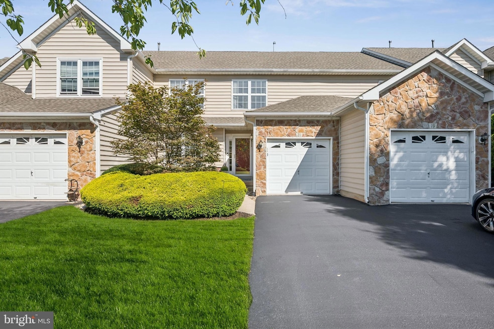 21 Palmer Dr unit 80, Moorestown, NJ 08057 - photo 1