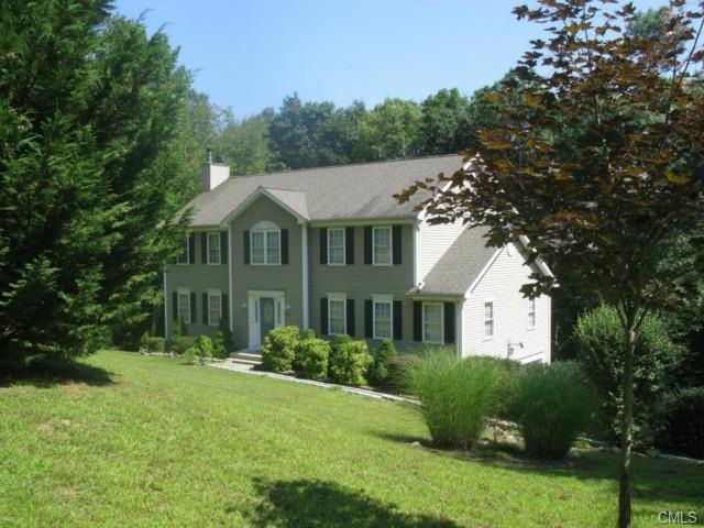 24 Jo Mar Dr, Sandy Hook, CT 06482 - photo 1