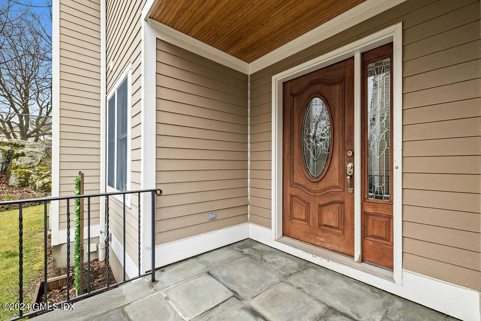 30 Rippowam Rd unit 1, Cos Cob, CT 06807 - photo 1