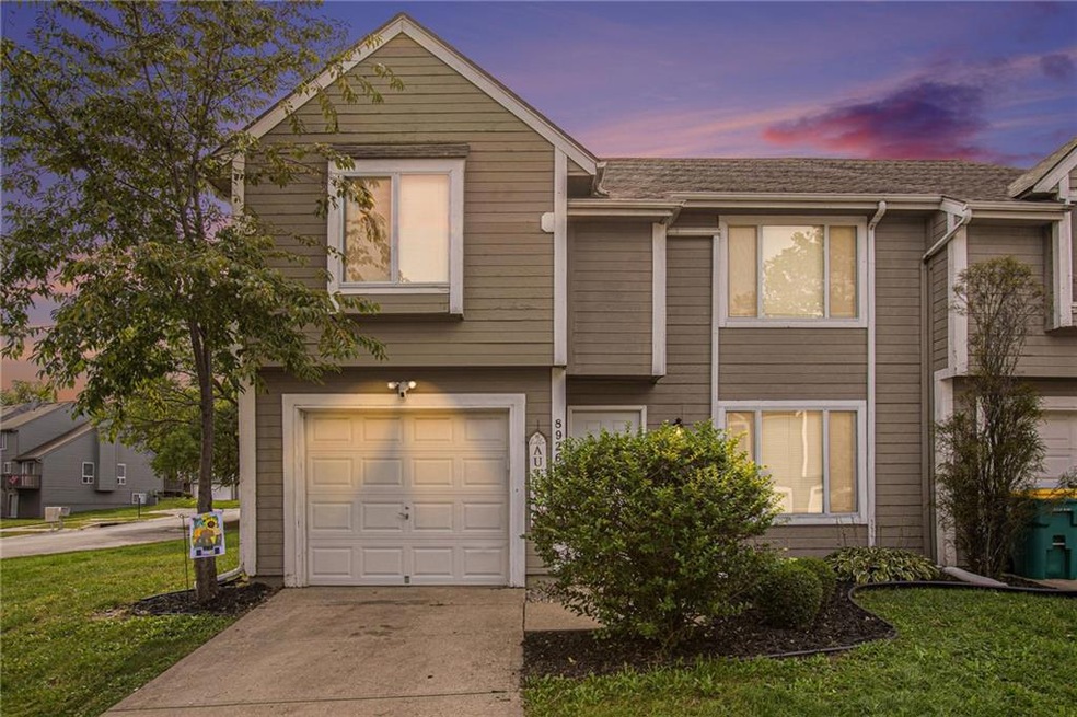 8926 Hauser St, Lenexa, KS 66215 - photo 1
