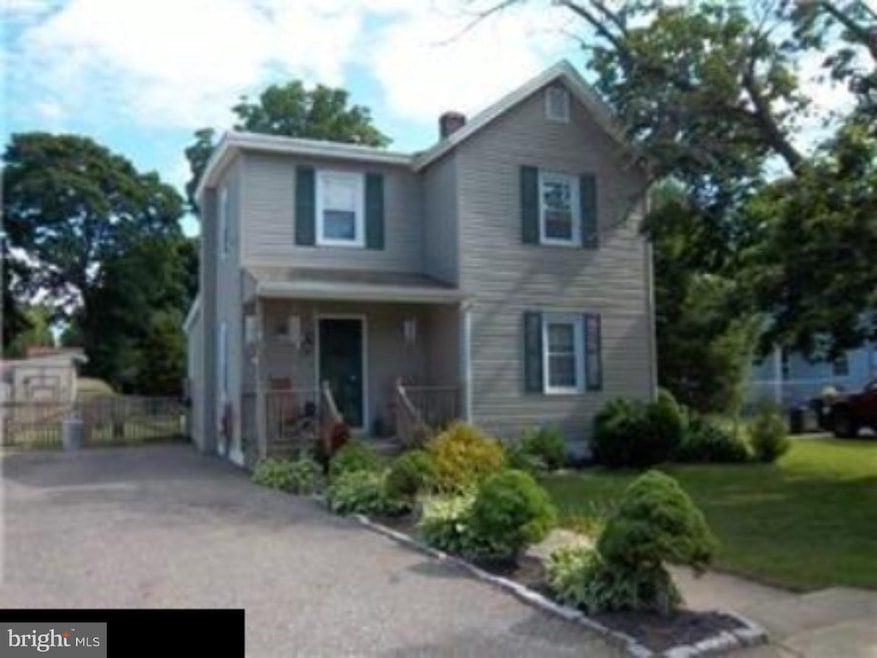 116 W Clayton Ave, Clayton, NJ 08312 - photo 1