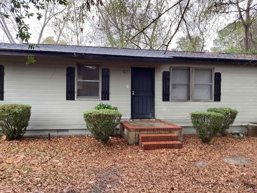 407 Emory St, Fort Valley, GA 31030 - photo 1