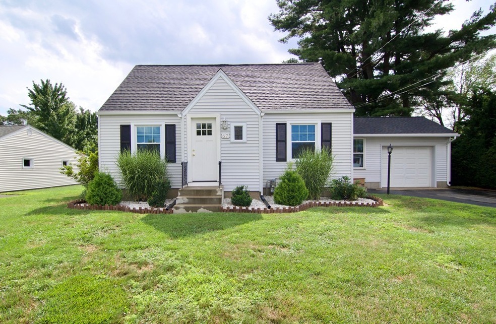 67 Taft St, Feeding Hills, MA 01030 - photo 1