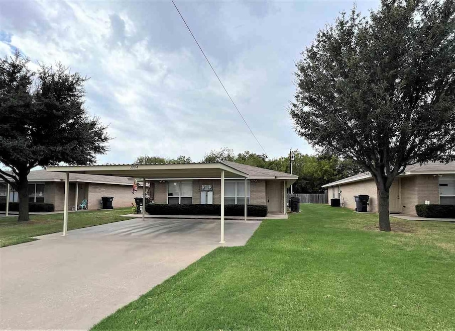 3004 Grace St unit 1, Wichita Falls, TX 76302 - photo 1
