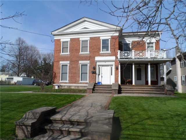 Exterior Front 48 Bridge St