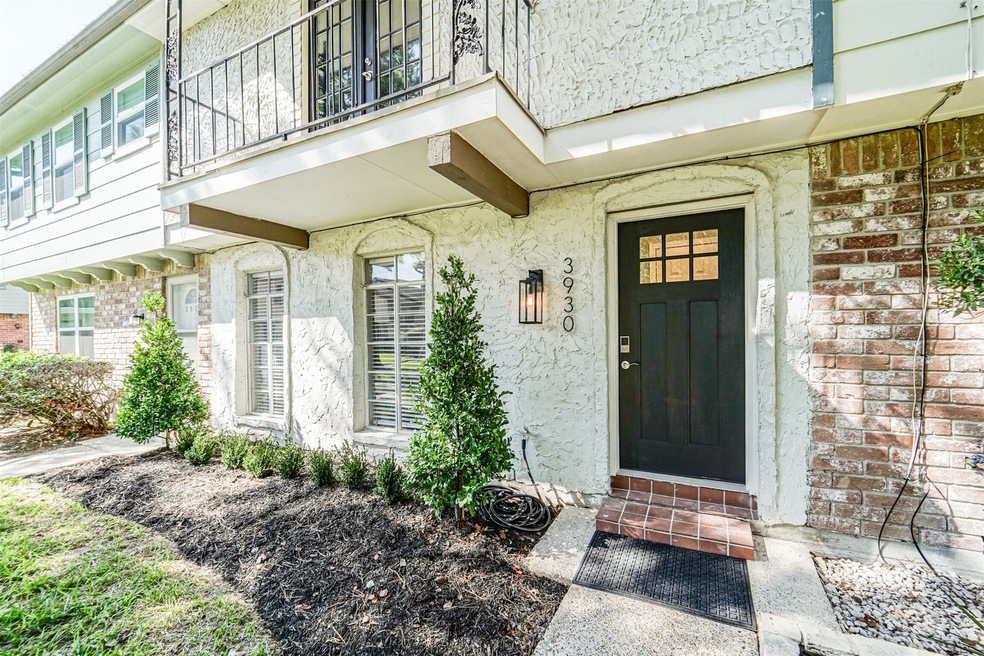 3930 Laura Leigh Dr, Friendswood, TX 77546 - photo 1