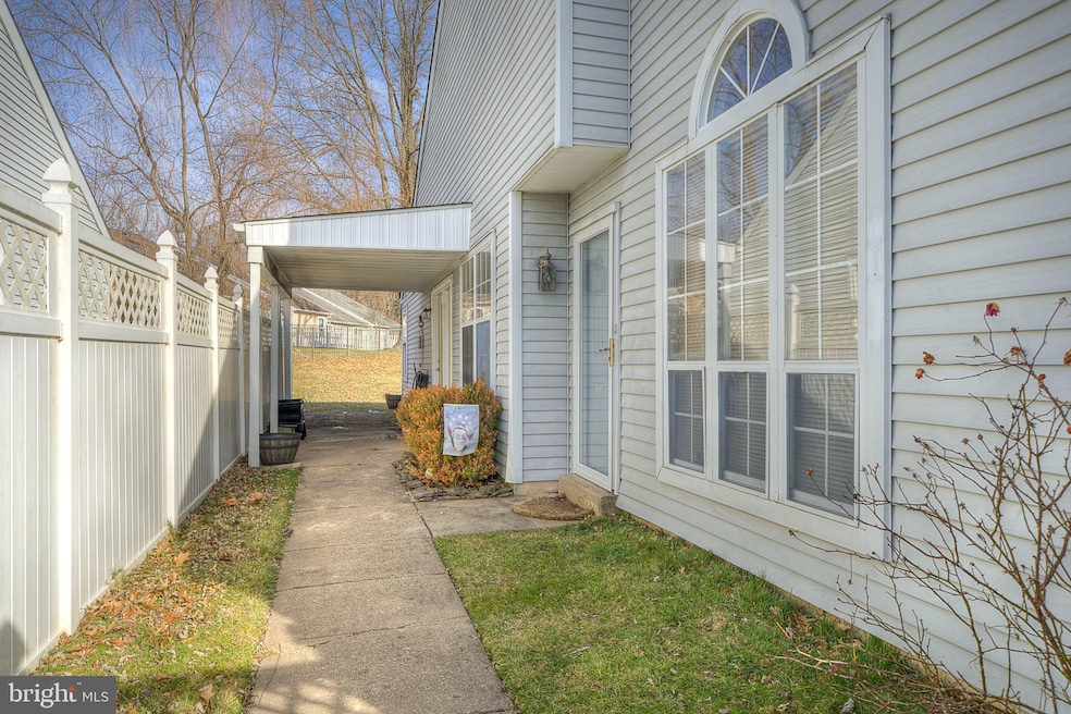265 Wood Stream Ct, Langhorne, PA 19047 - photo 1
