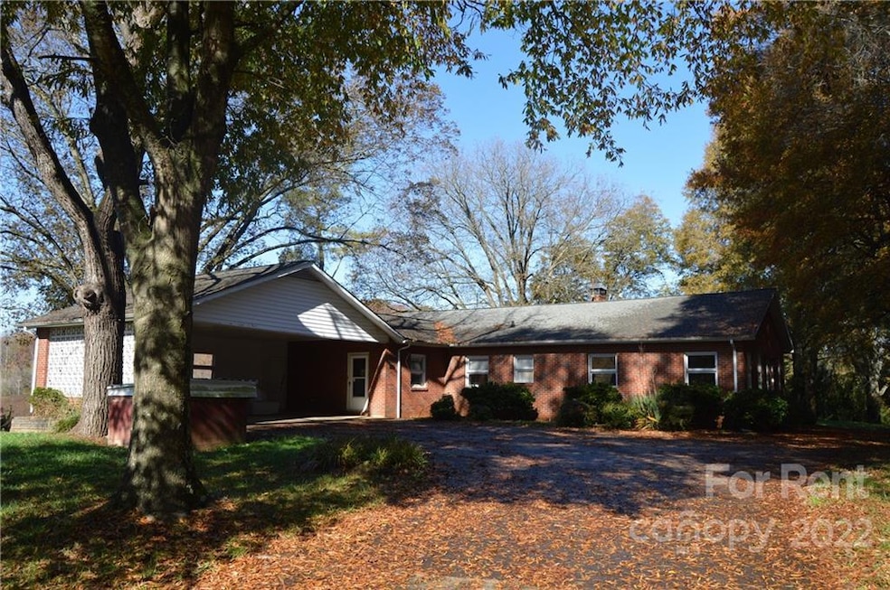 3499 S Chipley Ford Rd, Statesville, NC 28625 - photo 1