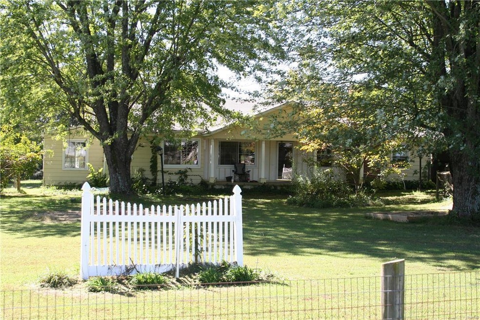 334 Eisenhower St, Doolittle, MO 65401 - photo 1