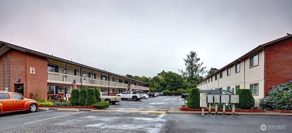 Seaview Condos. Building B Unit 8